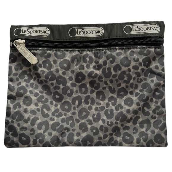 LeSportsac Leopard Makeup Travel Bag - Picture 1 of 4